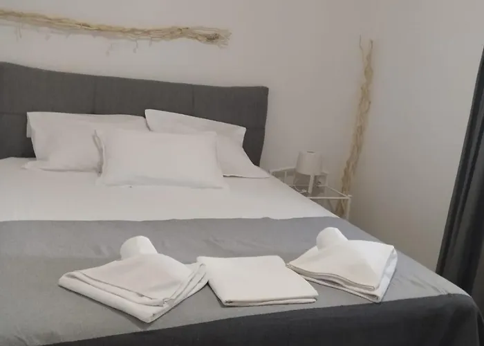 Apartment Lucia Pag Town